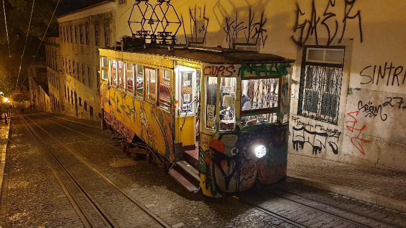 44 LISBONA Elevador Da Gloria